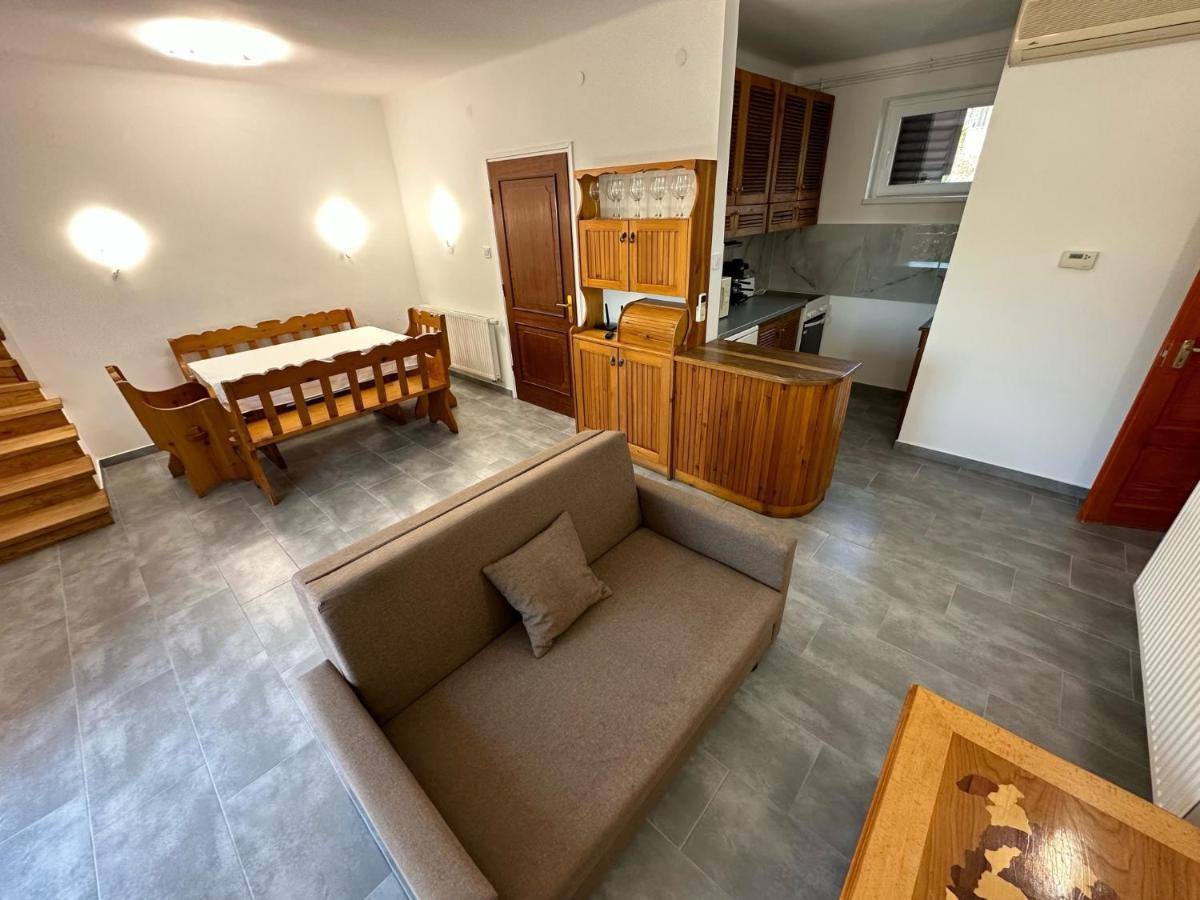 Hangulatos Balaton parti nyaraló Révfülöp Exterior foto